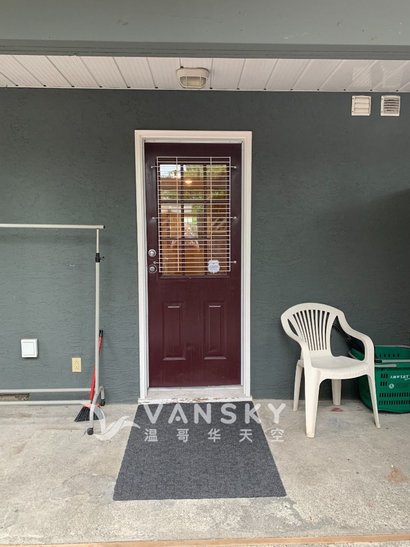 260501163655_Downstair entrance.jpg